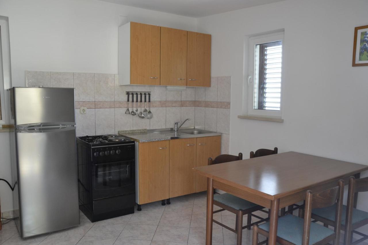 Apartments By The Sea Kustici, Pag - 6335 Zubovići Exteriör bild
